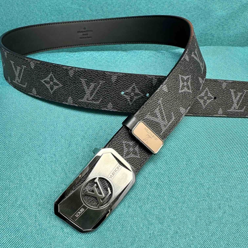l**is V*t*n belts